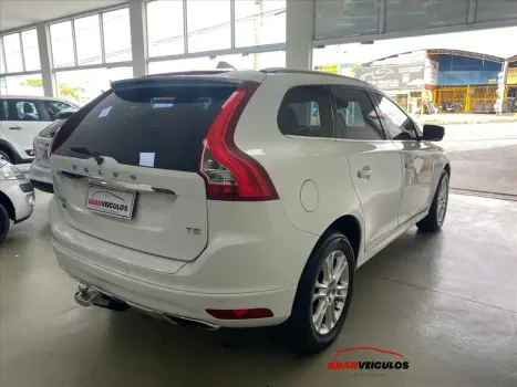 XC60 2.0 T5 DYNAMIC FWD TURBO GASOLINA 4P AUTOMÁT