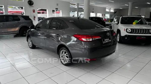 YARIS 1.5 16V FLEX SEDAN XS CONNECT MULTIDRIVE