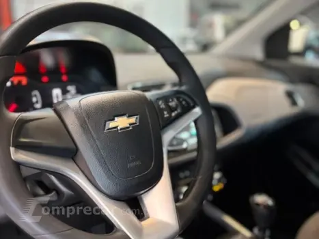 ONIX - 1.4 MPFI LT 8V 4P MANUAL