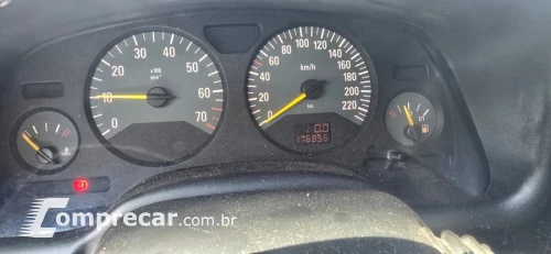 ASTRA 2.0 MPFI Advantage Sedan 8V