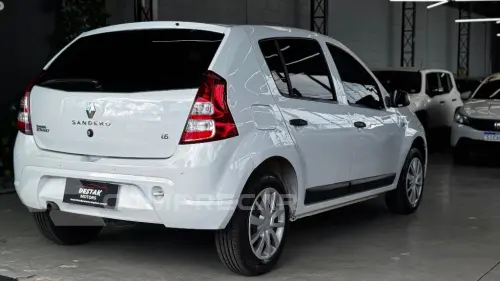 SANDERO Expression Hi-Flex 1.6 8V 5p