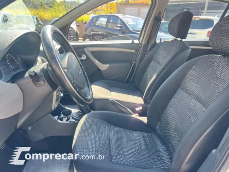 SANDERO EXP1016V