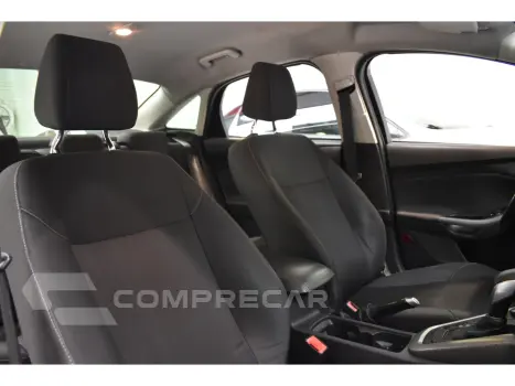 FOCUS 2.0 SE FASTBACK 16V FLEX 4P POWERSHIFT