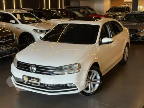 JETTA 2.0 TSI HIGHLINE 211CV GASOLINA 4P TIPTRONIC