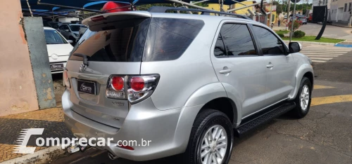 HILUX SW4 2.7 SR 4X2 16V