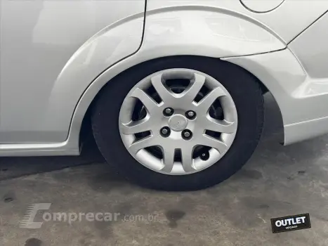 FIESTA 1.6 MPI SEDAN 8V FLEX 4P MANUAL