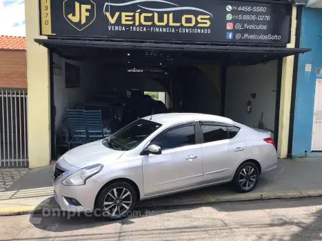 NISSAN VERSA 1.6 16V Unique 4 portas
