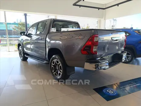 HILUX 2.8 D-4D TURBO DIESEL CD SRV 4X4 AUTOMÁTICO