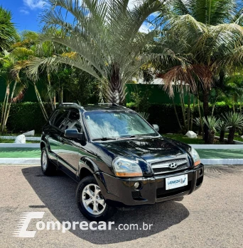 Hyundai TUCSON 2.0 GL 2WD 16V 4 portas