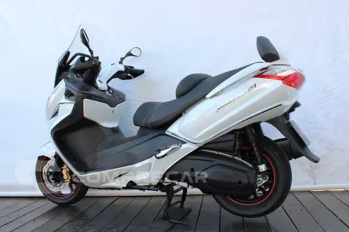 DAFRA MAXSYM 400i