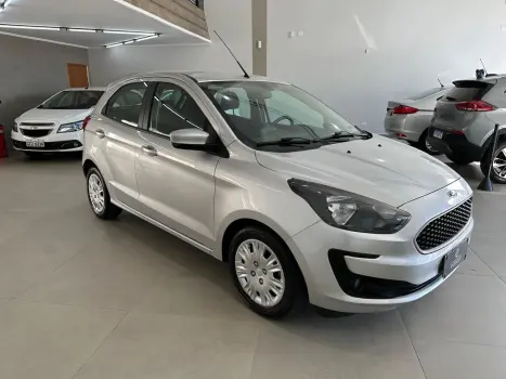 FORD Ka 1.5 SE Plus 12V Flex 5p Mec. 4 portas