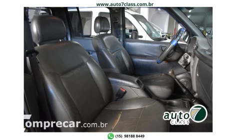 S10 - 2.4 MPFI EXECUTIVE 4X2 CD 8V 4P MANUAL