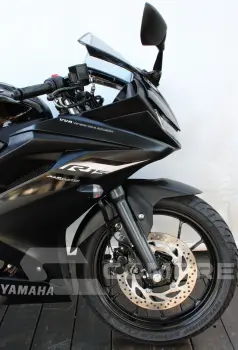 YAMAHA YZF R15