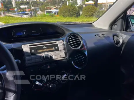 ETIOS 1.5 X Sedan 16V