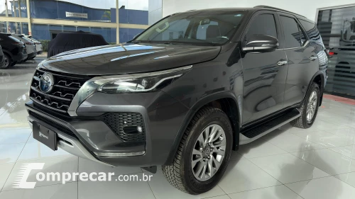 SW4 SRX 2.8 turbodiesel 5L 4x4 (Aut)