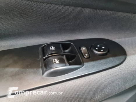 Fiat PUNTO - 1.6 ESSENCE 16V 4P MANUAL 4 portas