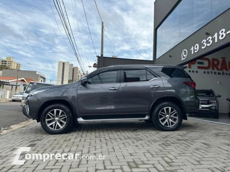 HILUX SW4 2.8 SRX 4X4 7 Lugares 16V Turbo Intercooler