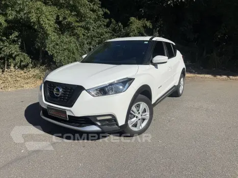 NISSAN KICKS 1.6 16V S 4 portas