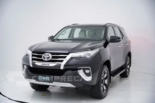 Hilux SW4 SRX Diamo. 4x4 2.8 TB Die Aut.