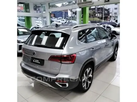 TAOS 1.4 250 TSI TOTAL FLEX HIGHLINE AUTOMÁTICO
