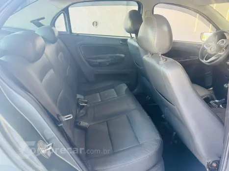 VOYAGE 1.0 12V MPI Totalflex