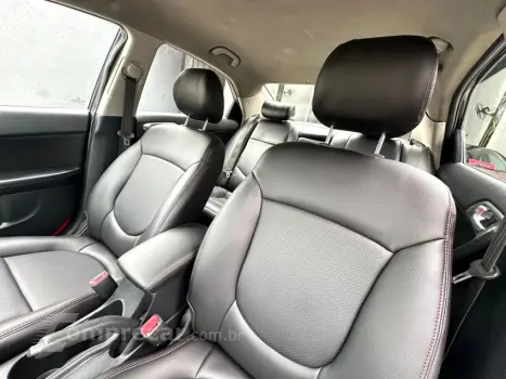 CERATO 1.6 E.213 Sedan 16V