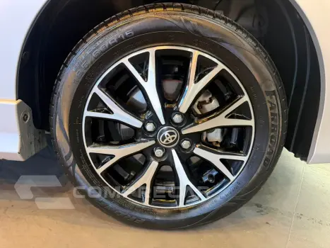 Etios 1.5 Platinum Sedan 16V Flex 4P Automático