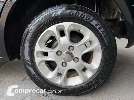 FIESTA 1.6 MPI Class Hatch 8V