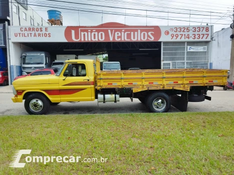 Ford F-4000 Carroceria de madeira 2 portas
