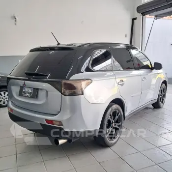 OUTLANDER 2.0 16V 160cv Aut.