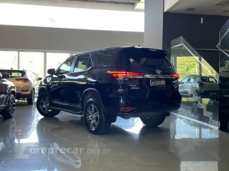 HILUX SW4 2.7 SRV 7 LUGARES 4X2 16V FLEX 4P AUTOMÁTICO