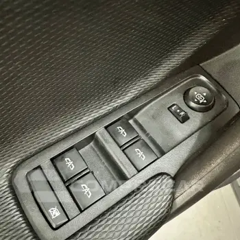 TRACKER LT 1.0 Turbo 12V Flex Aut.