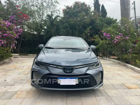 COROLLA 1.8 VVT-I Hybrid Altis