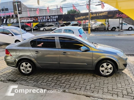 VECTRA 2.0 MPFI Expression 8V