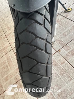 E 1250 Adventure Premium