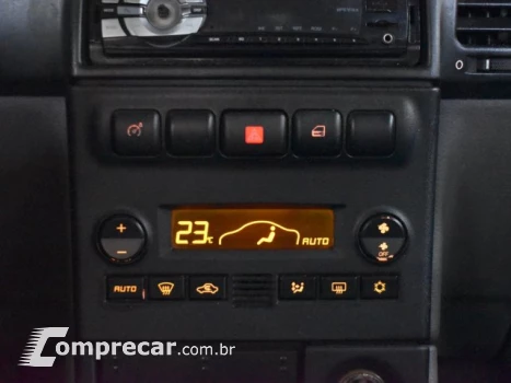 ZAFIRA - 2.0 MPFI EXPRESSION 8V 4P AUTOMÁTICO