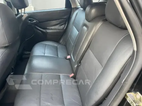 Focus Ghia  2.0 16V/ 2.0 16V Flex 5p Aut