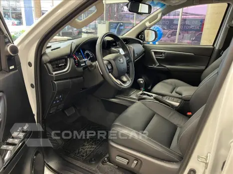 HILUX SW4 2.8 D-4d Turbo SRX Platinum 7L 4X4
