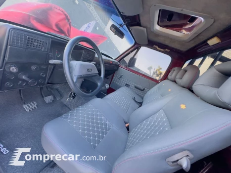 D20 4.0 DIESEL CUSTOM S CABINE SIMPLES