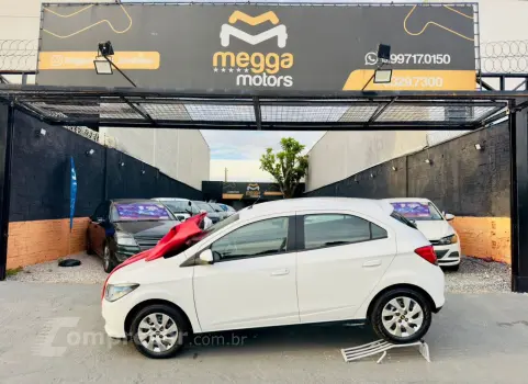 Onix Hatch 1.4 4P FLEX LT