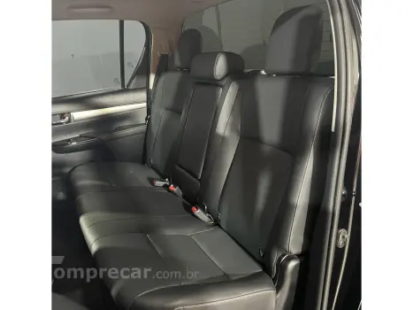 HILUX 2.8 D-4D TURBO DIESEL CD SRX PLUS 4X4 AUTOMÁTICO