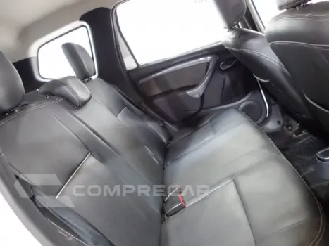DUSTER - 2.0 DYNAMIQUE 4X2 16V 4P AUTOMÁTICO