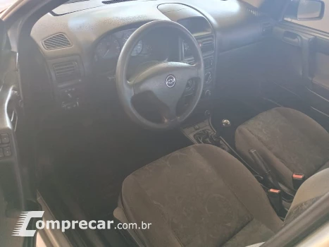 Astra sedan 1.8