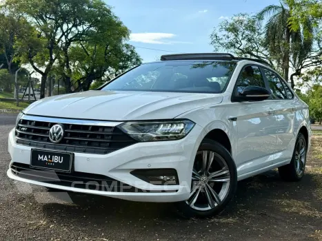 Volkswagen JETTA 1.4 250 TSI R-line 4 portas