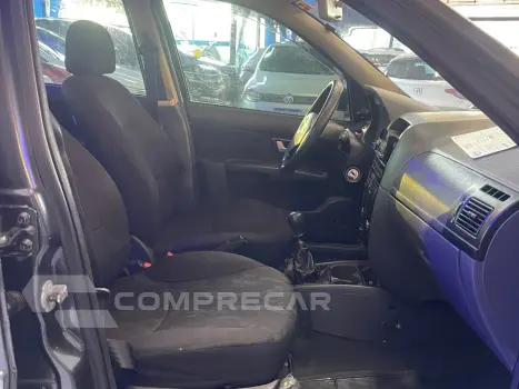 SIENA 1.0 MPI EL CELEBRATION 8V FLEX 4P MANUAL