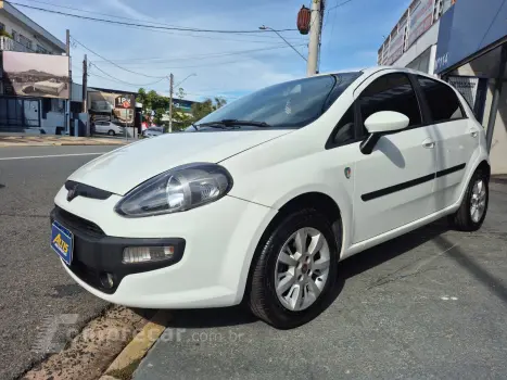 Fiat PUNTO 1.4 Attractive Italia 8V 4 portas