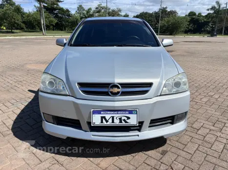 ASTRA 2.0 MPFI Sedan 8V