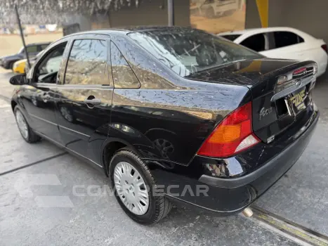 FOCUS 1.6 GLX SEDAN 8V FLEX 4P MANUAL