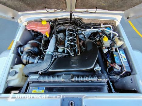 T-4 4x4 3.0 TB Int. Cap. Rígida Diesel