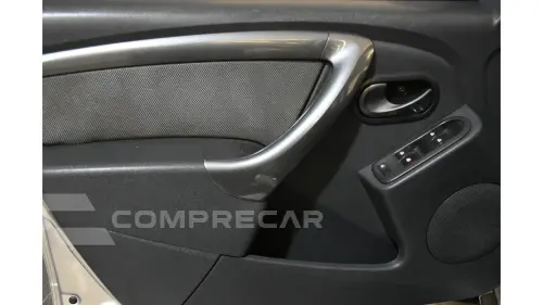 DUSTER - 2.0 DYNAMIQUE 4X2 16V 4P AUTOMÁTICO